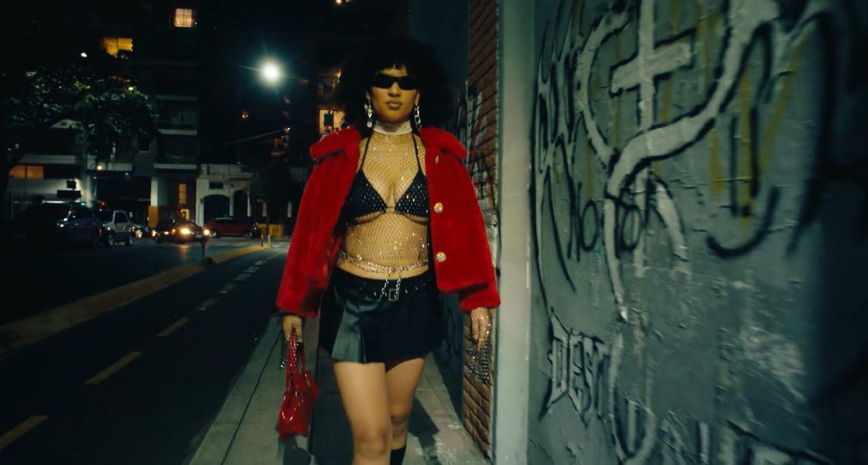 Look urbano 9 para Chae Solé, styling por Niki Trash